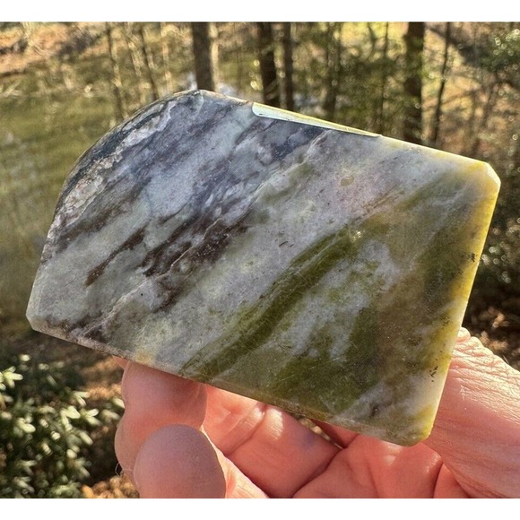 Bird Sitting on Piece of Connemara Marble from Ireland Marked EPL -S89 - Picture 7 of 9